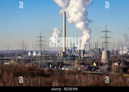 Essen, Ruhr, Rhénanie du Nord-Westphalie, Allemagne - paysage industriel de la Ruhr, au milieu l'usine d'incinération des déchets RWE Essen Carnap Banque D'Images