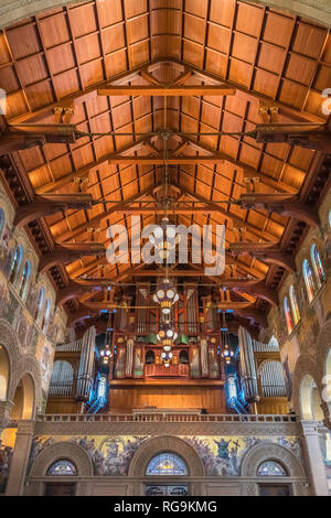 20 février 2018 Palo Alto / CA / USA - vue de l'intérieur de l'église mémorial, baie de San Francisco Banque D'Images