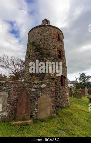 Tour et cimetière de l'ancienne église Saint André de Stranraer en Ecosse, Royaume-Uni Banque D'Images