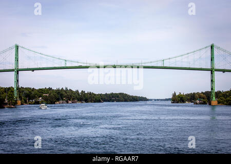 Région des Mille-Îles, l'Ontario, Canada, le 17 juin, 2018 : 1000 Islands International Bridge est un système de 5 ponts sur le fleuve Saint-Laurent Banque D'Images