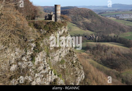 Sur la colline de Kinnoull folie et rivière Tay Perthshire en Écosse Janvier 2019 Banque D'Images