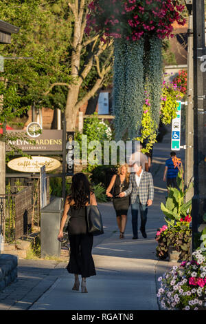 Scène de rue d'été à Kleinburg (Ontario) Banque D'Images