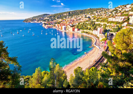 Villefranche sur mer azur ville idyllique avec vue sur la baie de l'antenne, Alpes-Maritimes Région de France Banque D'Images