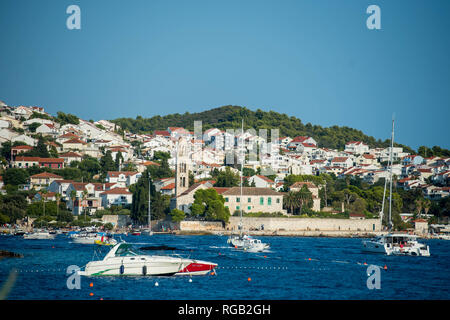 Vendredi 31 Août 2018 Photo : Hvar Harbour Re : Vues générales de Hvar, Croatie Banque D'Images