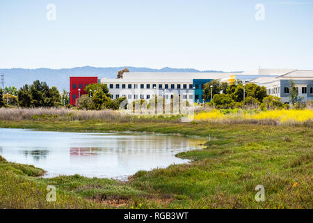 8 mai 2018 Menlo Park / CA / USA - Siège de Facebook sur le rivage de la baie de San Francisco, Silicon Valley Banque D'Images