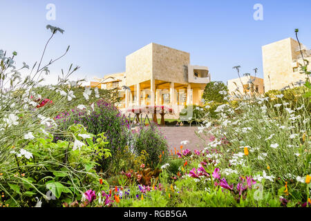 Le 8 juin 2018 Los Angeles / CA / USA - Robert Irwin's Jardin Central au Getty Center au coucher du soleil Banque D'Images