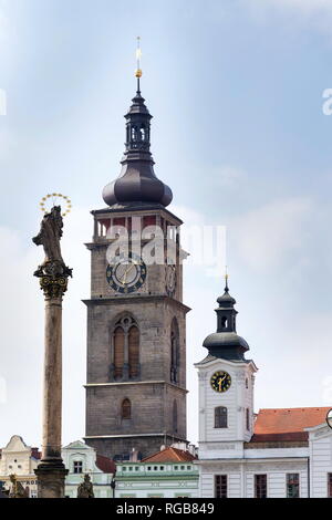 La Tour Blanche sur le grand carré, Hradec Kralove, République tchèque, Grande Place Banque D'Images