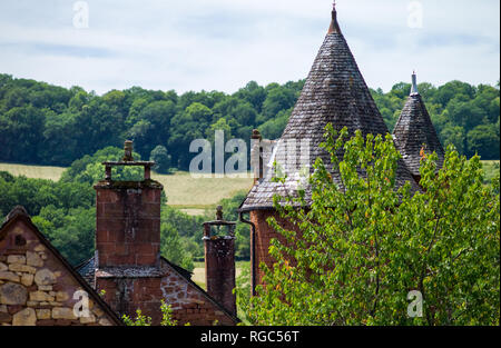 Maisons en pierre rouge traditionnel à Collonges-la-Rouge, Limousin, France Banque D'Images