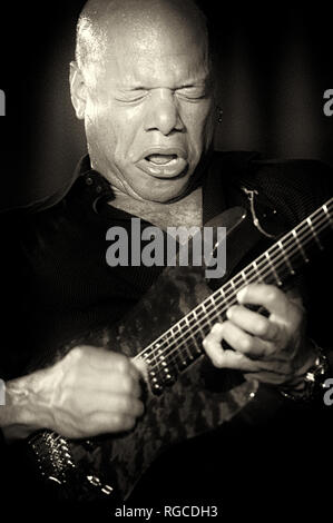 Mark Whitfield, Mark Whitfield (né 6 octobre 1966) est un guitariste américain de jazz, soul jazz.photo Kazimierz Jurewicz Banque D'Images