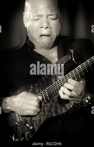 Mark Whitfield, Mark Whitfield (né 6 octobre 1966) est un guitariste américain de jazz, soul jazz.photo Kazimierz Jurewicz Banque D'Images