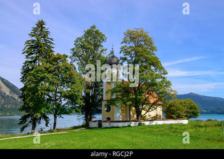 Allemagne, Berlin, presqu'Zwergern, lac Walchen, Chapelle St. Banque D'Images