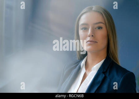 Portrait of young businesswoman Banque D'Images