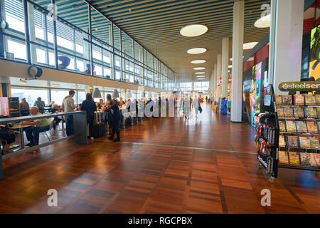 Copenhague, Danemark - circa 2014 SEPTEMBRE : à l'intérieur de l'aéroport de Copenhague Kastrup,. Banque D'Images