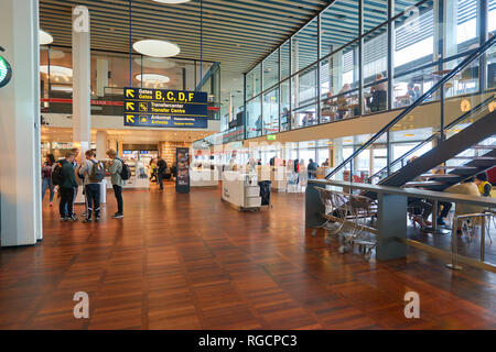 Copenhague, Danemark - circa 2014 SEPTEMBRE : à l'intérieur de l'aéroport de Copenhague Kastrup,. Banque D'Images