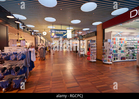 Copenhague, Danemark - circa 2014 SEPTEMBRE : à l'intérieur de l'aéroport de Copenhague Kastrup,. Banque D'Images