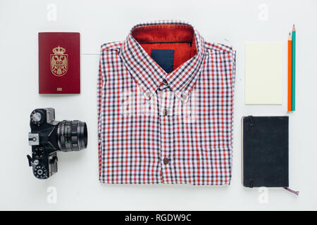 Mise à plat de voyageur de l'équipement. Accessoires de voyage/Tourisme Banque D'Images