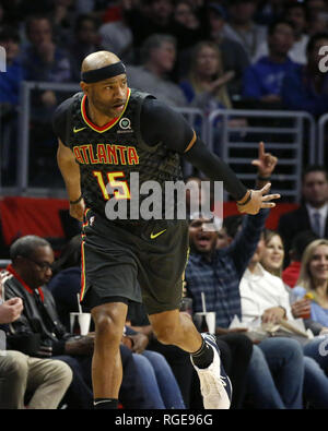 Los Angeles, Californie, USA. 28 janvier, 2019. Atlanta Hawks Vince Carter (15) célèbre pendant un match de basket NBA entre les Los Angeles Clippers et Atlanta Hawks Dimanche, Janvier 6, 2019, à Los Angeles. Ringo : crédit Chiu/ZUMA/Alamy Fil Live News Banque D'Images