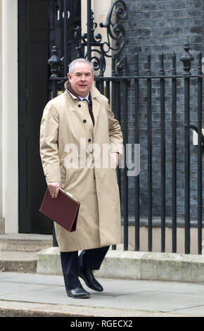 Londres, Royaume-Uni. 29 janvier, 2019. Ministres quittent la réunion hebdomadaire du cabinet au 10 Downing street avant qu'une série de votes importants sur l'avenir de l'Brexit au Parlement. Geoffrey Cox Crédit : PjrFoto/Alamy Live News Banque D'Images