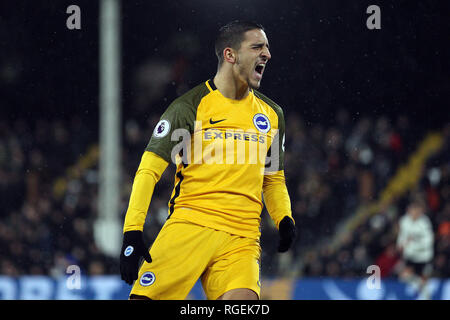 Londres, Royaume-Uni. 29 janvier, 2019. Anthony Knockaert de Brighton & Hove Albion réagit. Premier League, Fulham v Brighton & Hove Albion à Craven Cottage, à Londres, le mardi 29 janvier 2019. Cette image ne peut être utilisé qu'à des fins rédactionnelles. Usage éditorial uniquement, licence requise pour un usage commercial. Aucune utilisation de pari, de jeux ou d'un seul club/ligue/dvd publications. pic par Steffan Bowen/Andrew Orchard la photographie de sport/Alamy live news Banque D'Images