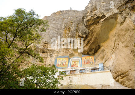 Svyato-Uspenskiy Peshchernyy (hypothèse Monastyr monastère des grottes) à Bakhtchyssaraï, Crimea, Ukraine. 2 octobre 2008, taillée d'un Assumpti Banque D'Images