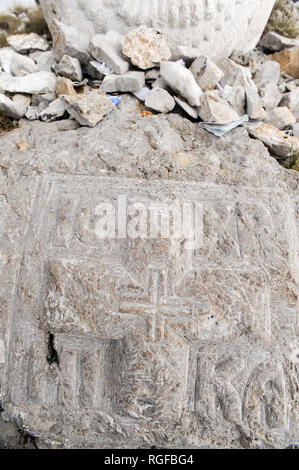 Eklizi-Bourun mountain (1527 m au-dessus du niveau de la mer) dans Anharskyy Chatyr-Dag près de massive Pereval (Angarskyi Pass), Crimée, Ukraine. 3 octobre 2008 © Woj Banque D'Images