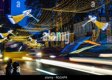 Géorgie - Tbilissi. Noël et le jour de l'année 2019 lumière sur la rue principale de l'Avenue Rustaveli Tbilisi. 28.12.1018 Banque D'Images