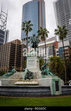 Le gouverneur Phillip Fontaine, la seule grande fontaine de style néo-classique à Sydney créé à la fin du xixe siècle, Royal Botanic Gardens, Sydney, NSW, Austr Banque D'Images