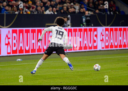 GELSENKIRCHEN - NOV 19, 2018 : Leroy Sane 19. Allemagne - Pays-Bas. Ligue des Nations Unies de l'UEFA. Le stade de Schalke 04. Banque D'Images