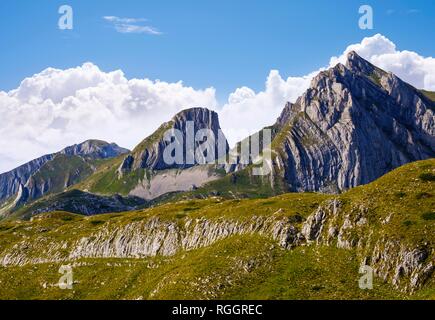 Pasovi Sareni montagnes et Stit, Massif du Durmitor, parc national de Durmitor, Savnik Province, Monténégro Banque D'Images