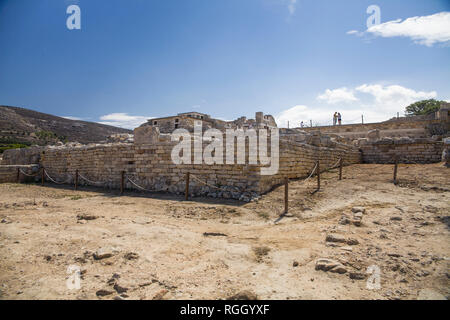 Palais de Knossos sur l'île de Crète en Grèce. D'anciennes ruines de l'incendie une partie du Musée Archéologique de Héraklion. Banque D'Images