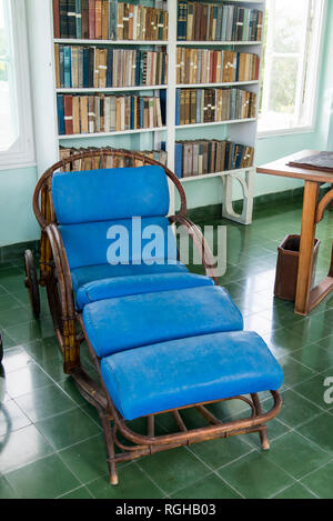 Détail de la chambre d'Ernest Hemingway à la Finca Vigia à San Francisco de Paula, à Cuba. Ici l'écrivain a vécu de 1939 à 1960 et abrite aujourd'hui un musée. P Banque D'Images