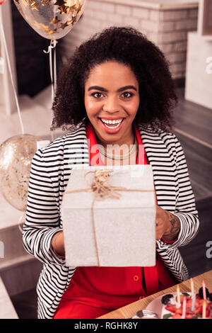 Happy happy woman looking at you positive Banque D'Images