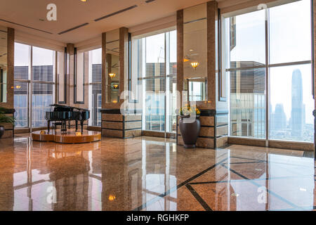 Architecture d'intérieur de la place centrale de Hong Kong, Chine, Asie. Banque D'Images