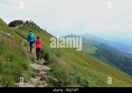 Polonina. Welinska Chemin de randonnée près de refuge en refuge (Puchatek Chatka Puchatka), Bieszczady, Pologne Banque D'Images