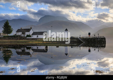 Le Ben Nevis capturées à partir de Corpach en Ecosse. Banque D'Images