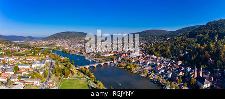 Allemagne, Bavière, Miltenberg, principale rivière, vue panoramique Banque D'Images