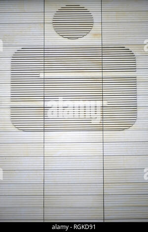 Kaiserslautern, Allemagne - le 26 janvier 2019 : La façade moderne et le logo de la Sparkasse à un immeuble de bureaux et des finances le 26 janvier 2019 à Kaiser Banque D'Images