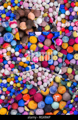 Résumé fond de balles multicolores de laine Banque D'Images