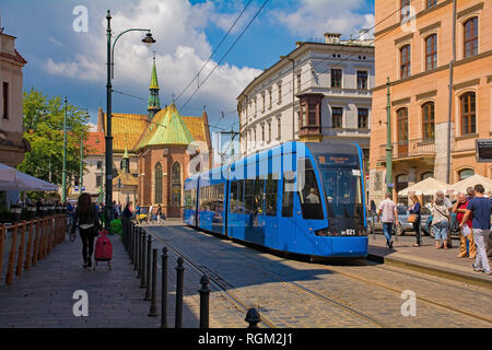 Cracovie, Pologne - 13 juillet 2018. L'une des nombreuses lignes de Cracovie qui traversent la ville Banque D'Images