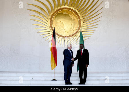 Addis Abeba, Ethiopie. 30Th Jan, 2019. Président fédéral Frank-Walter Steinmeier (l) répond à Kwesi Quartey, Vice-président de la Commission de l'Union africaine. Credit : Britta Pedersen/dpa-Zentralbild/dpa/Alamy Live News Banque D'Images