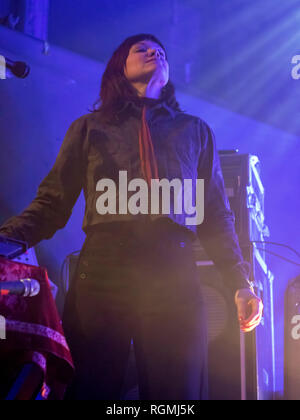 Glasgow, Ecosse, Royaume-Uni. 30 janvier, 2019. Groupe de rock alternatif américain, The Dandy Warhols (Zia McCabe en photo), l'exécution à l'ancien Musée Fruitmarket lors de Celtic Connections 2019. Celtic Connections est le plus grand festival de musique d'hiver de son genre, et le UK's premier célébration de la musique celtique. Iain McGuinness / Alamy Live News Banque D'Images