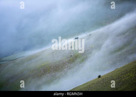 L'Italie, l'Ombrie, Parc National des Monts Sibyllins, Monte Vettore le matin Banque D'Images