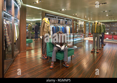 HONG KONG - circa 2016, novembre : magasin Prada à Hong Kong. Banque D'Images