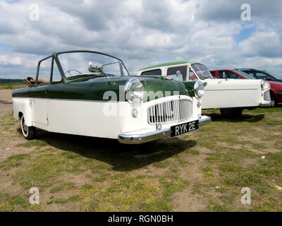 3 Bond Minicar Wheeler Banque D'Images