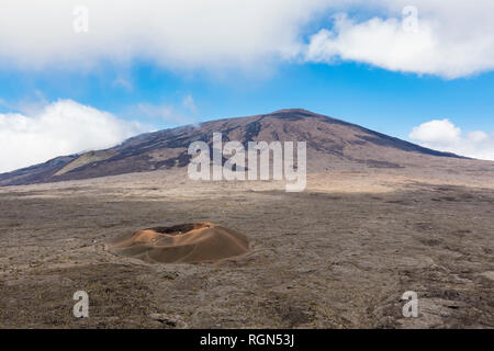 Le Parc National de la réunion, volcan bouclier, Piton de la Fournaise, Cratère Formica Leo, vue du Pas de Bellecombe Banque D'Images