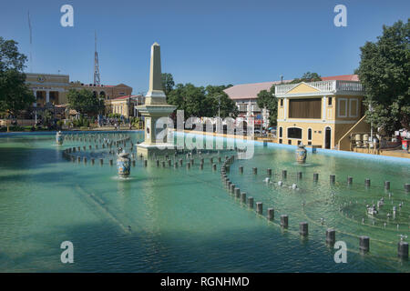 Fontaine à Plaza Salcedo, Vigan, Ilocos Sur, Philippines Banque D'Images