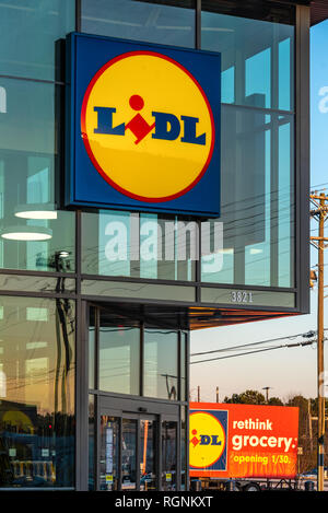Nouvelle ouverture épicerie Lidl dans la région métropolitaine d'Atlanta, Géorgie. (USA) Banque D'Images
