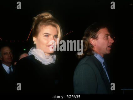 CENTURY CITY, CA - le 30 novembre : L'actrice Mariel Hemingway assiste à la Soirée d'ouverture de 'Sunset Boulevard' le 30 novembre 1993 à Shubert Theatre à Century City, Californie. Photo de Barry King/Alamy Stock Photo Banque D'Images