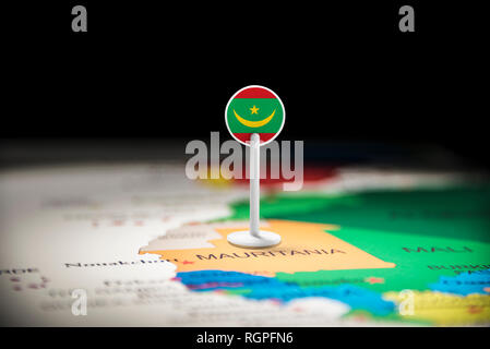 La Mauritanie marquée d'un drapeau sur la carte Banque D'Images