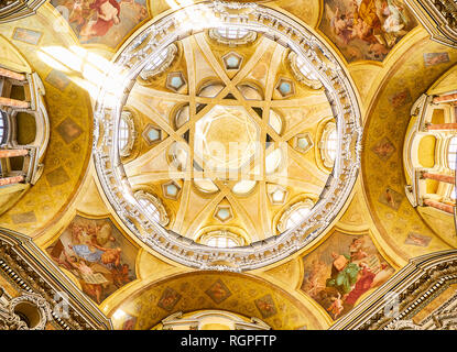 Turin, Italie - le 30 décembre 2018. Dôme de la Véritable Église de l'église San Lorenzo. Turin, Piémont, Italie. Banque D'Images